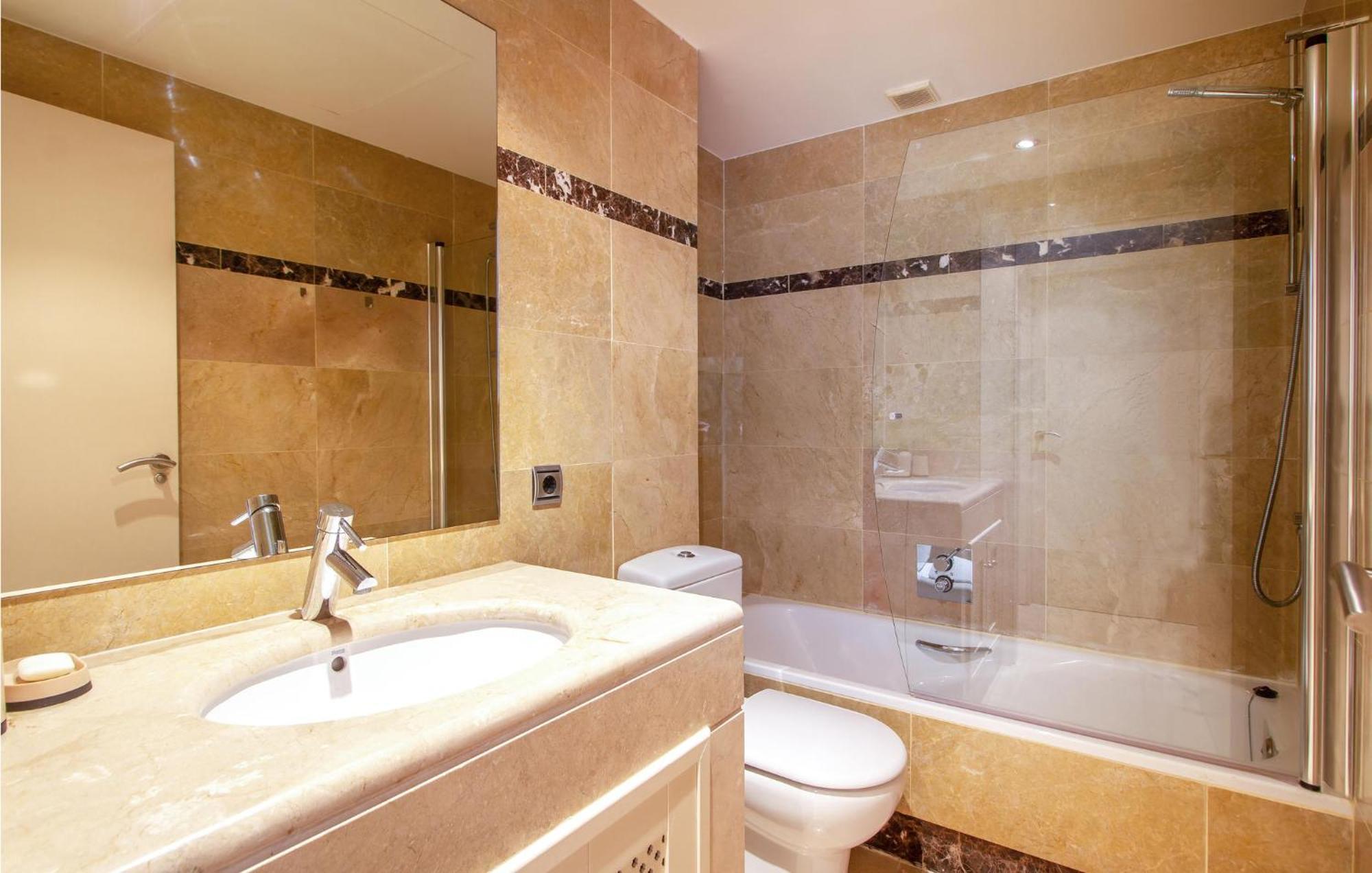 Lovely Apartment In Los Alcazares With Kitchen מראה חיצוני תמונה