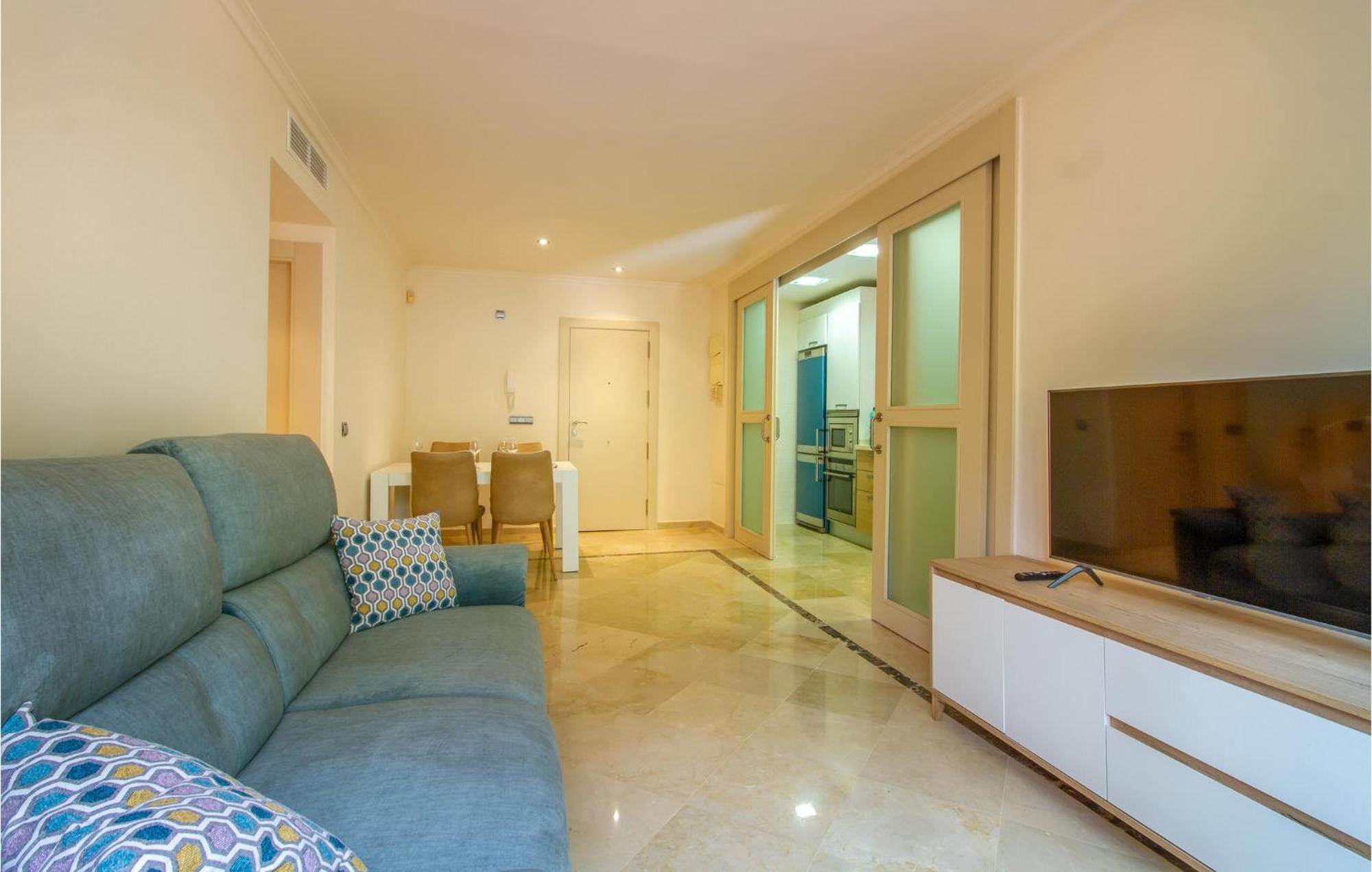 Lovely Apartment In Los Alcazares With Kitchen מראה חיצוני תמונה