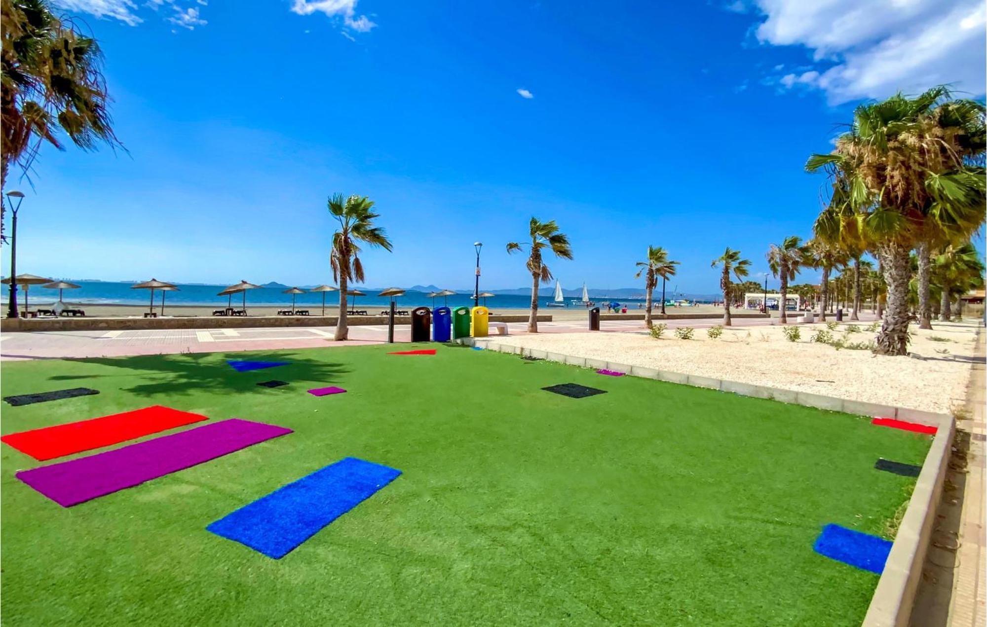 Lovely Apartment In Los Alcazares With Kitchen מראה חיצוני תמונה